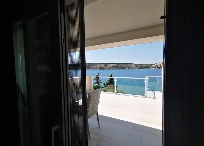 Beachfront Apartments - Villa Vita