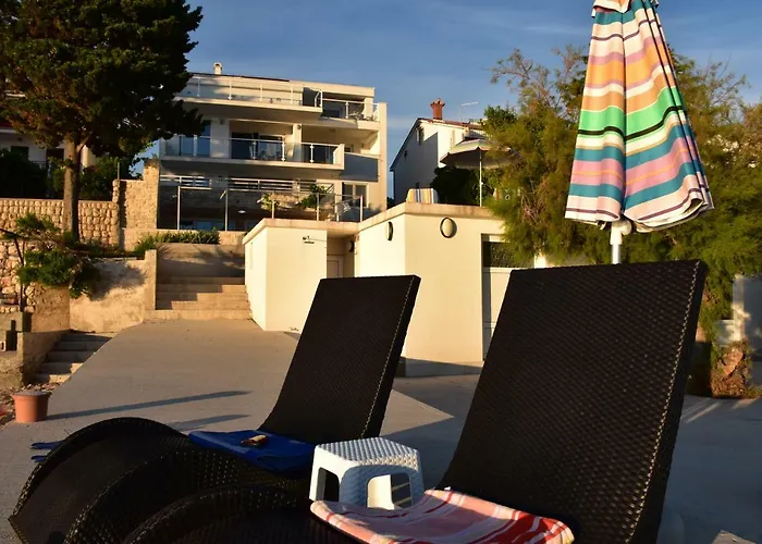 Beachfront Apartments - Villa Vita