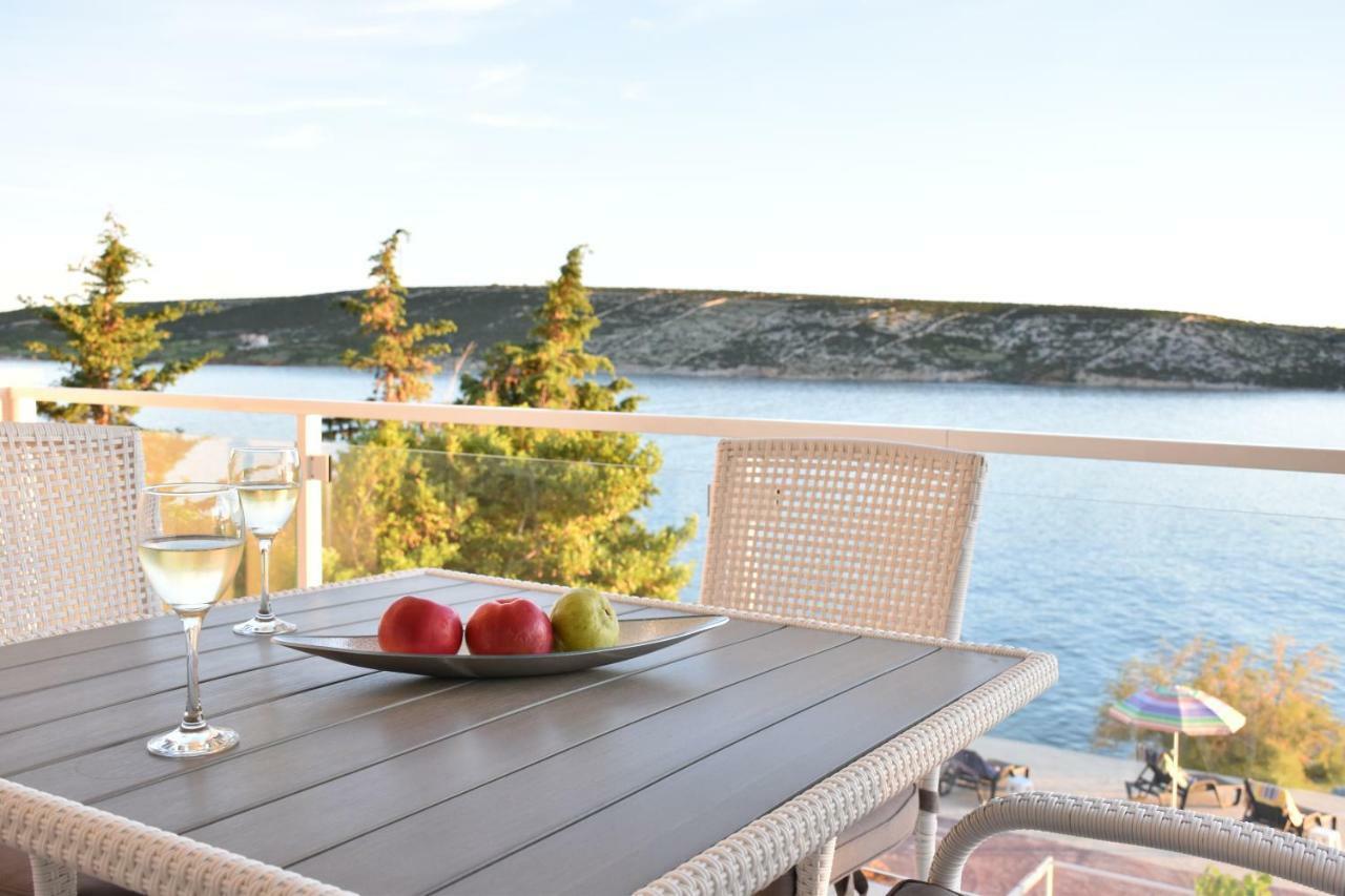 Beachfront - * Stara Novalja