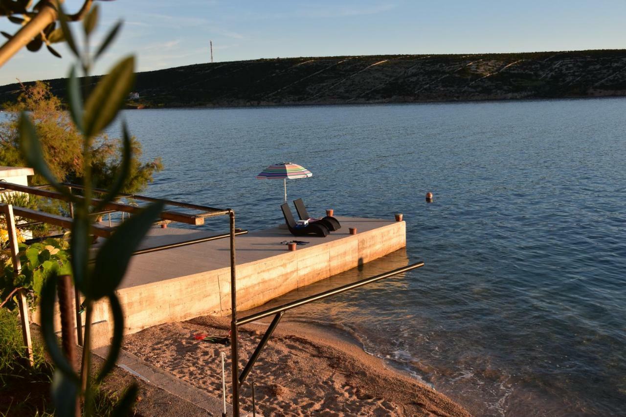 Beachfront - Apartment Stara Novalja