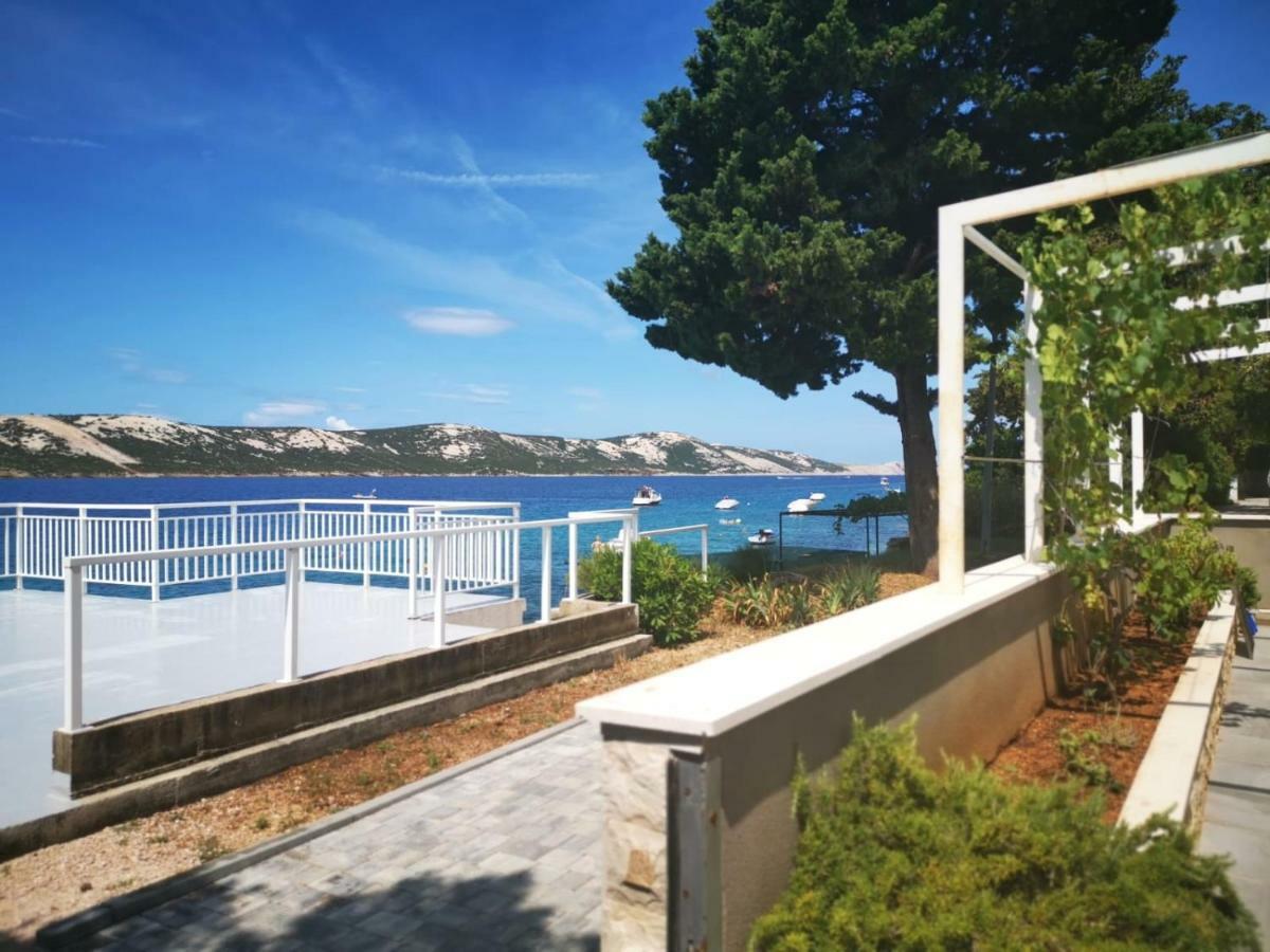Beachfront - Apartment
